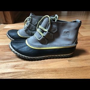 Sorel Short Boots
